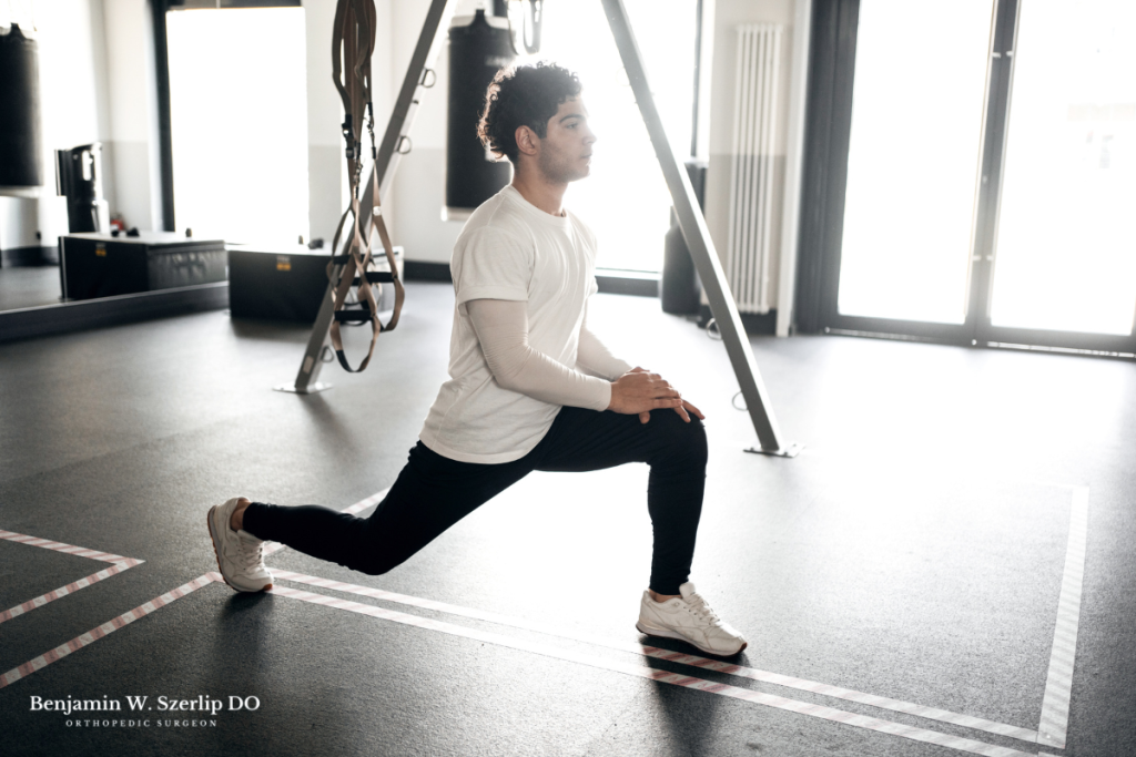 A man doing lunges to increase strength while recovering from an MPFL injury in Texas.